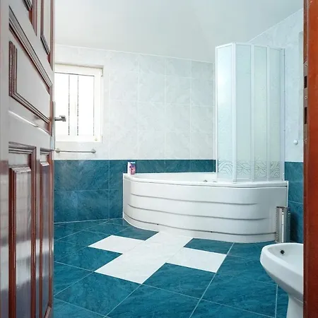 Apartment Jules Hvar *